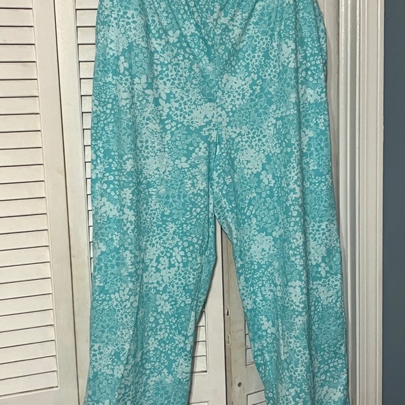 SELLING ARIA PIJAMAS FOR WOMEN SIZE XL SHORT SLEEVE NWT FLORAL COLOR - Picture 7 of 9